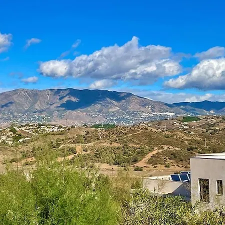 Designed 3bed Garden At Casa Banderas In La Cala By Solrentspain Apartment