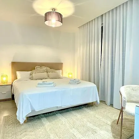 Designed 3bed Garden At Casa Banderas In La Cala By Solrentspain